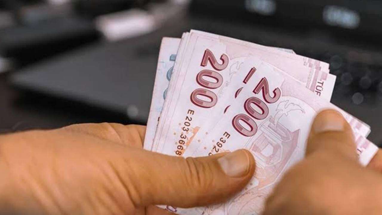 BAĞ-KUR'lulara 5 yıl erken emeklilik müjdesi: İsa Karakaş tarih verdi, 1.800 gün prim indirimi geliyor! 5